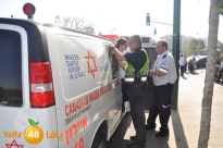 احذروا الشمس - اصابة خطيرة لرجل من اللد تعرض لـ"ضربة شمس" على سطح منزله